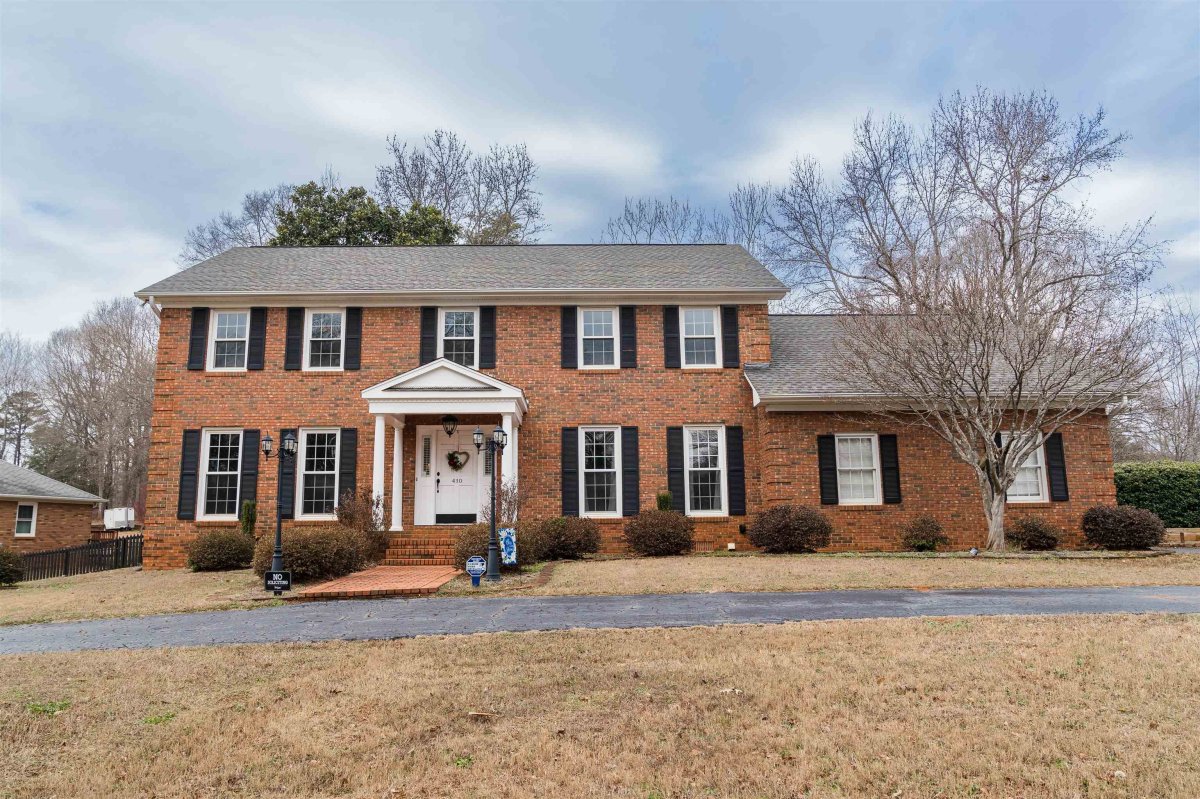 410 Thornhill Drive