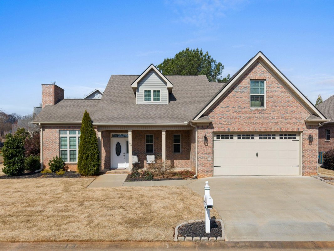 705 Splendid Meadows Way