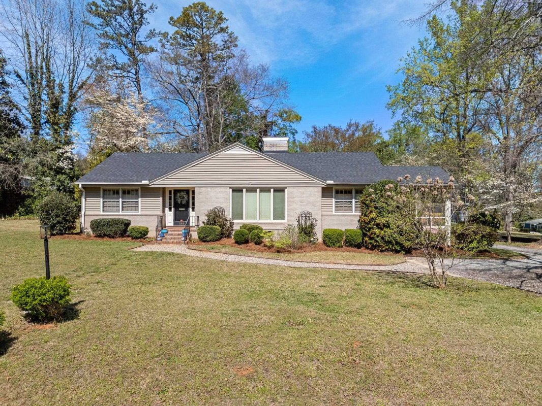 198 Westminster Dr