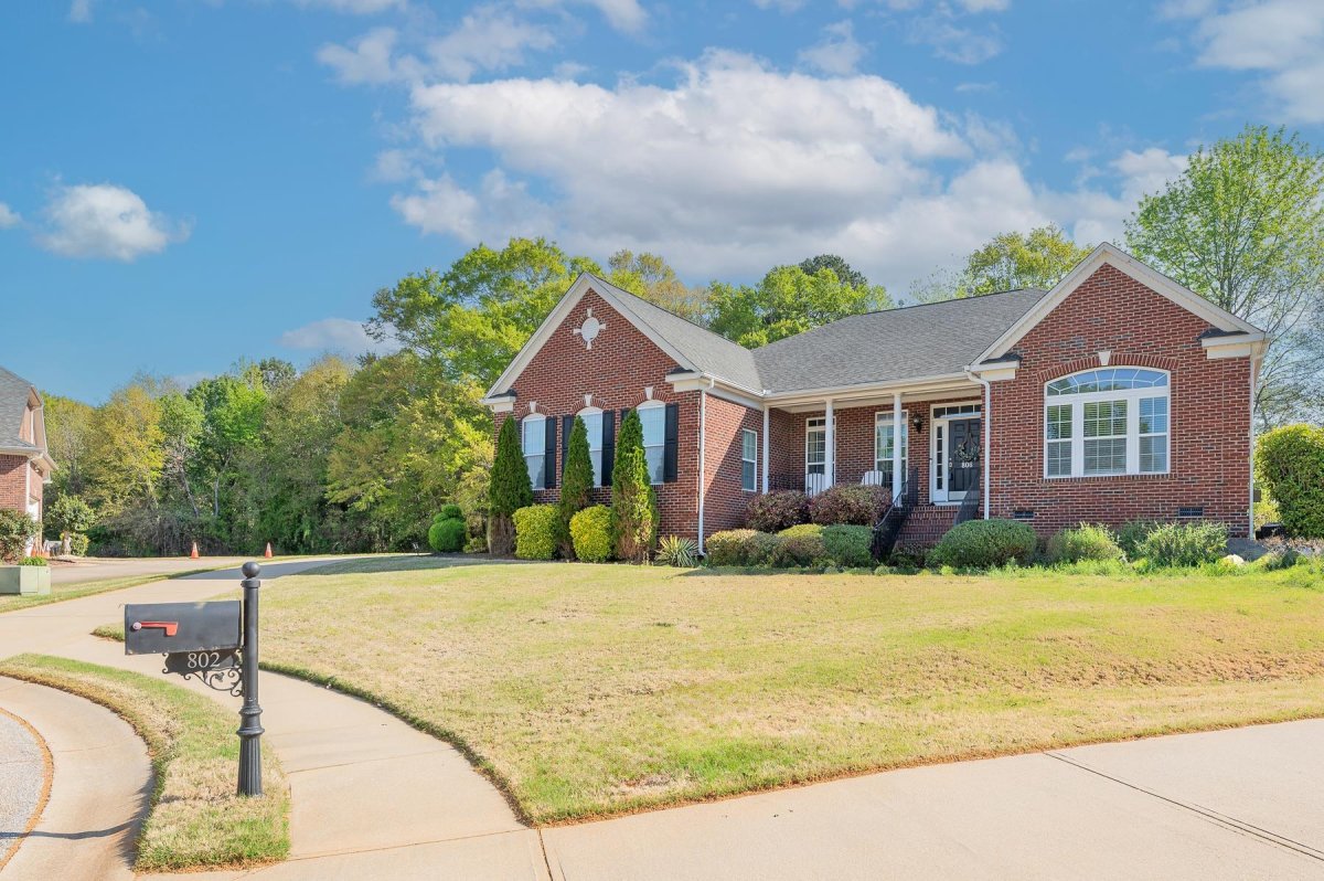 806 Hartscove Court