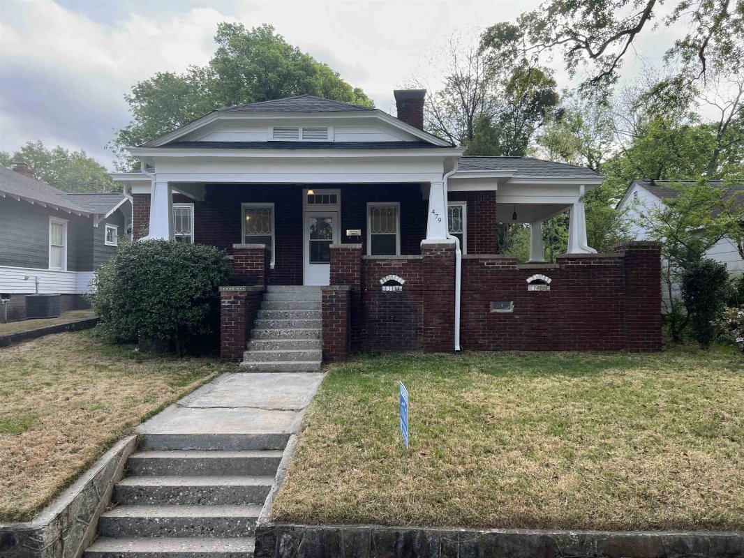 479 Peronneau St