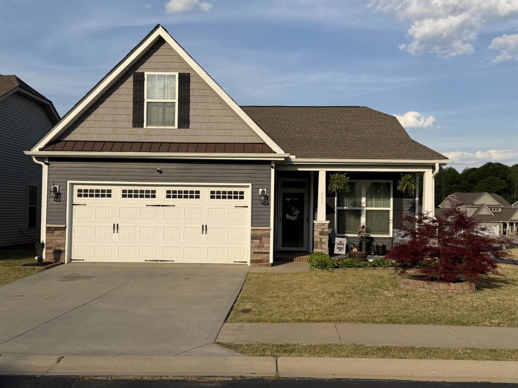 637 Ivywood Place