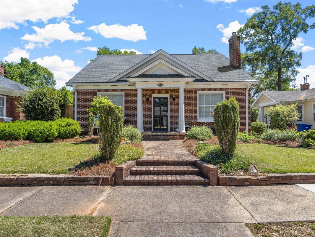 483 Pinckney Court