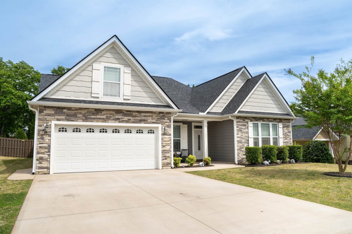 764 Sterling Drive