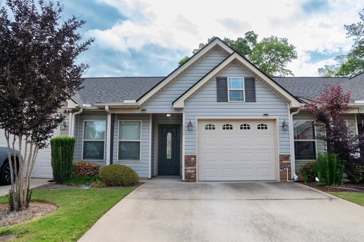 554 Wesberry Circle