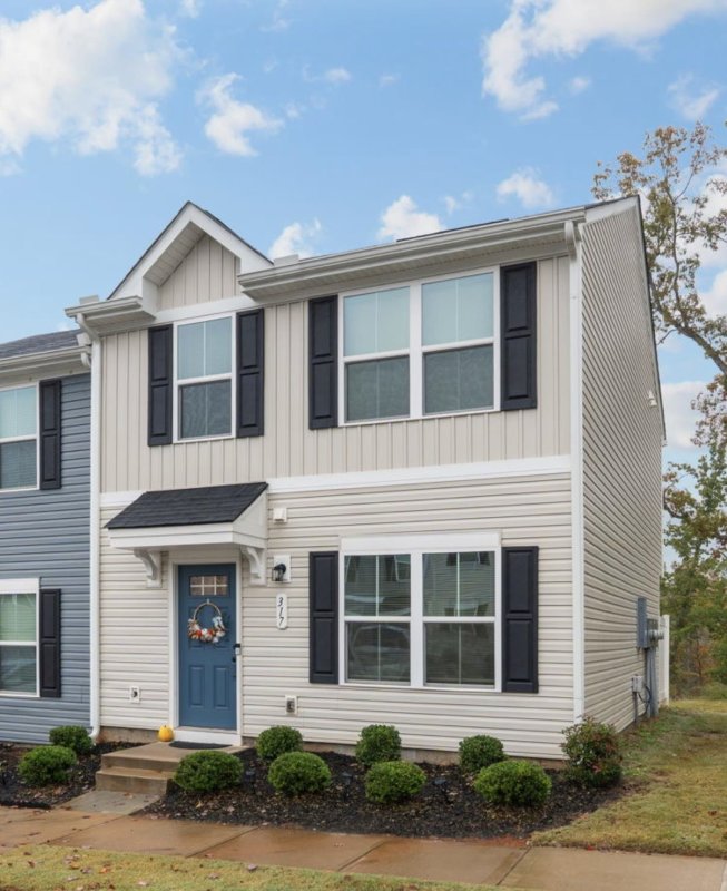 317 Cinerea Way