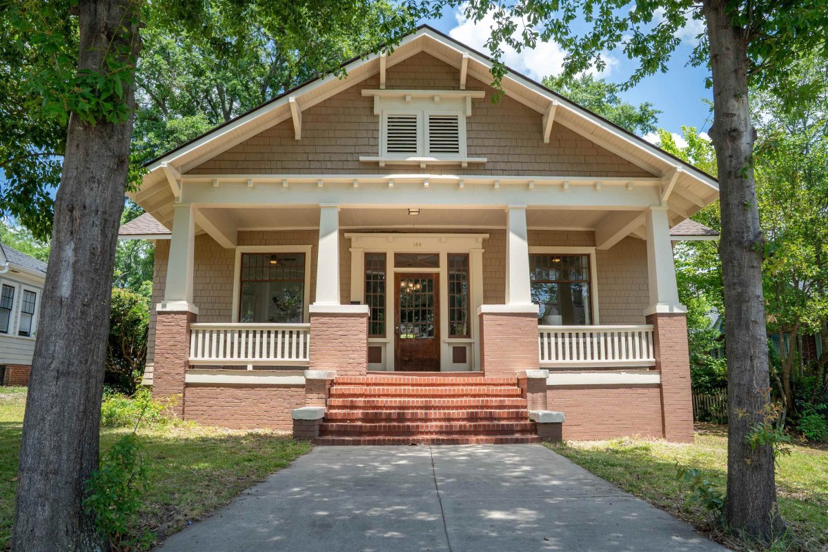 144 W Hampton Avenue