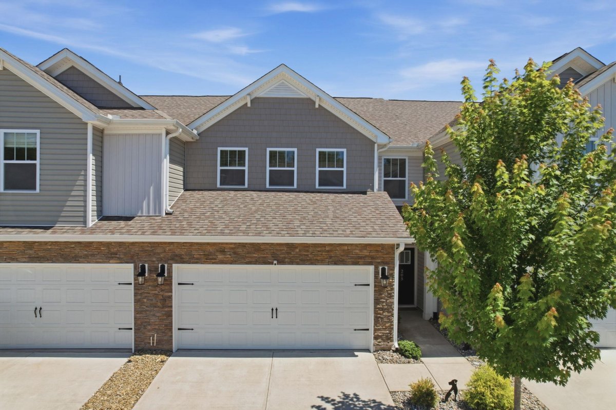 205 Reynard Trail