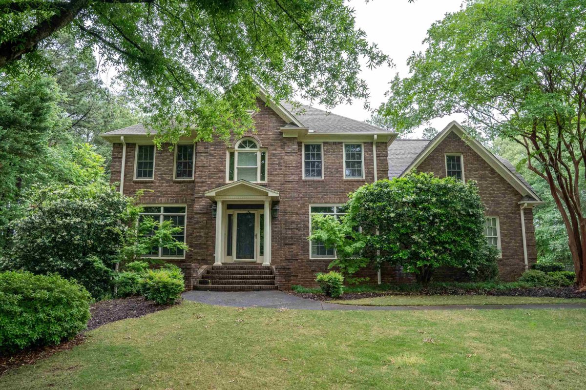 224 E Woodglen Road