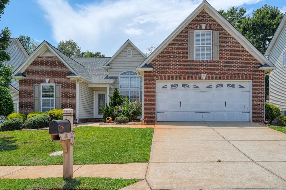 831 Vandenburg Drive