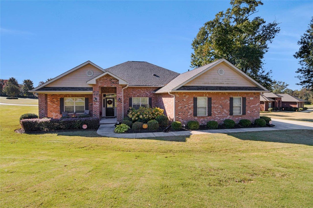 119 Baybrooke Lane