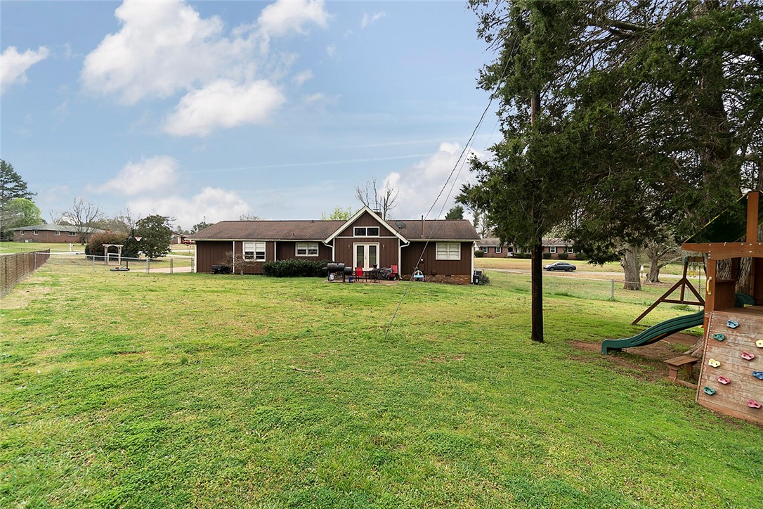 302 Dunhill Drive