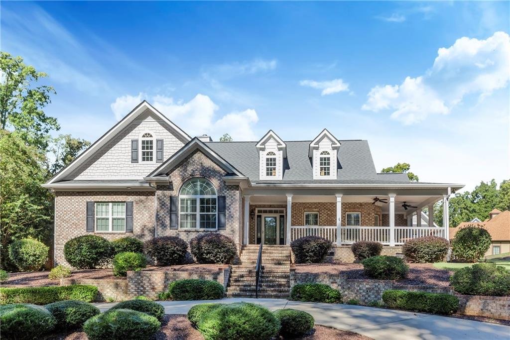 322 Avenue Of Oaks