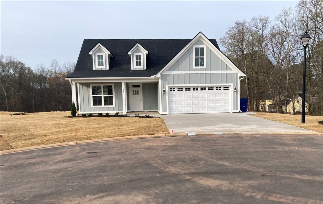 421 Saybrooke Lane