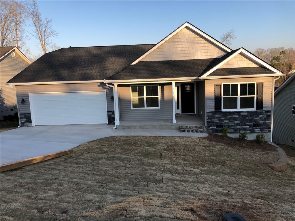 2528 Linmar Circle