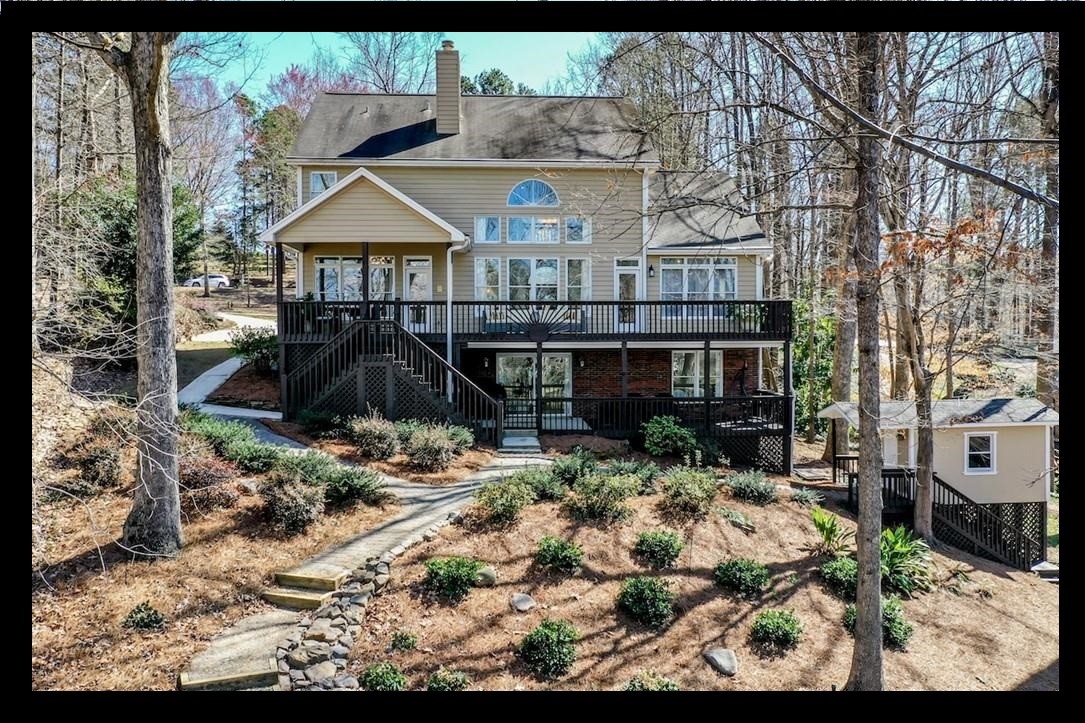 1521 Red Oak Court