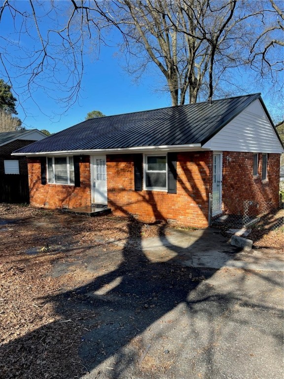306 Dogwood Street