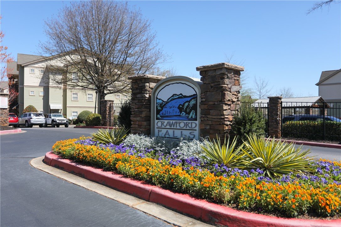 203 Kelly Road 908
