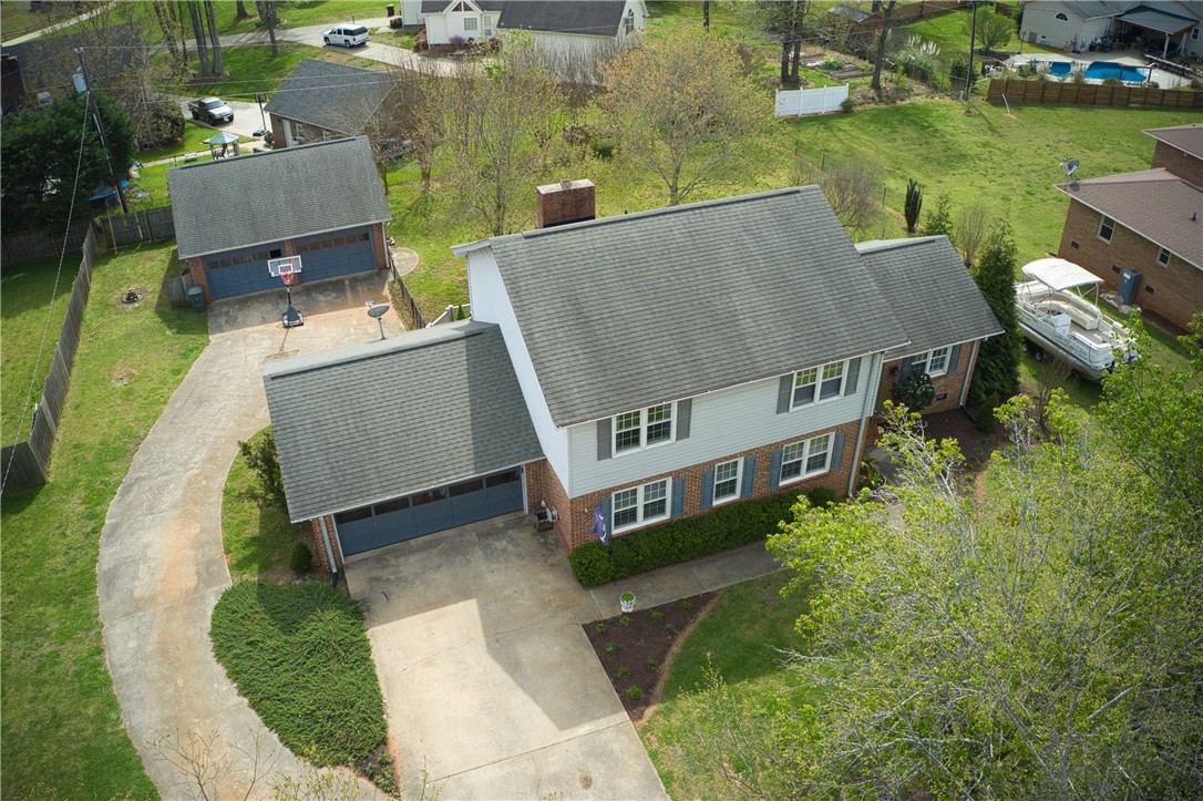 104 Regency Circle