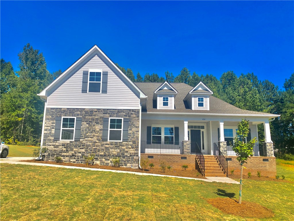 452 Twin View Drive
