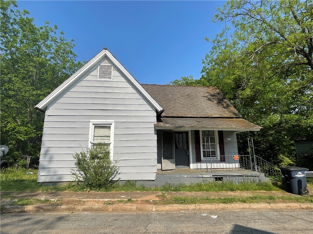 216 C Street