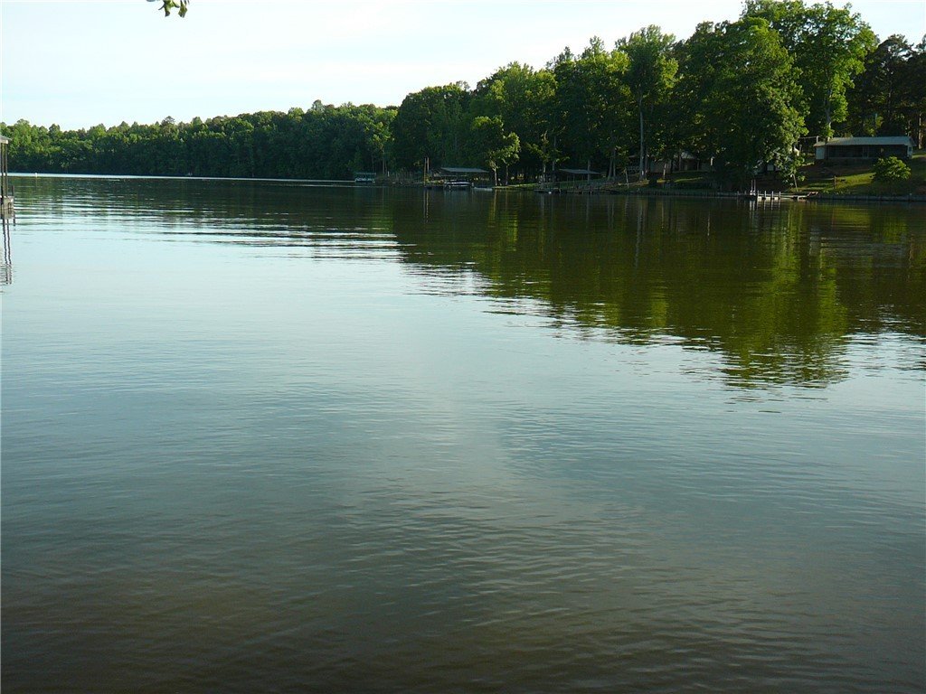 128 Waterside Drive