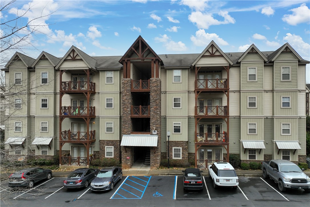 203 Kelly Road 802