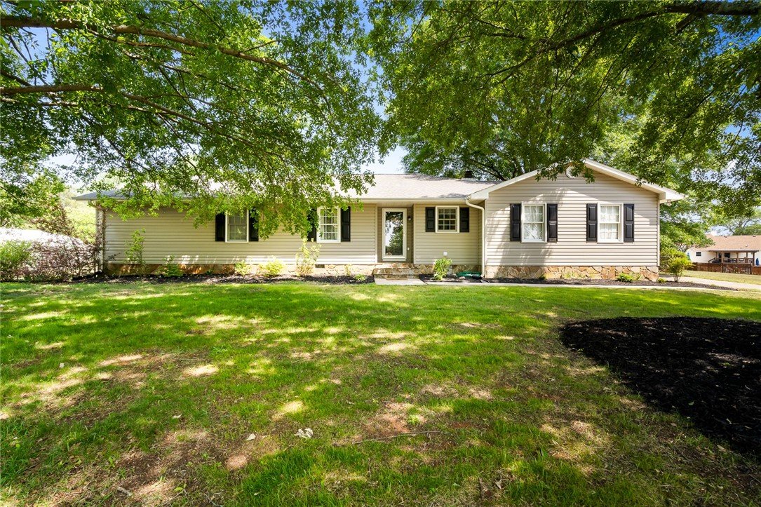 105 Oxmoor Drive