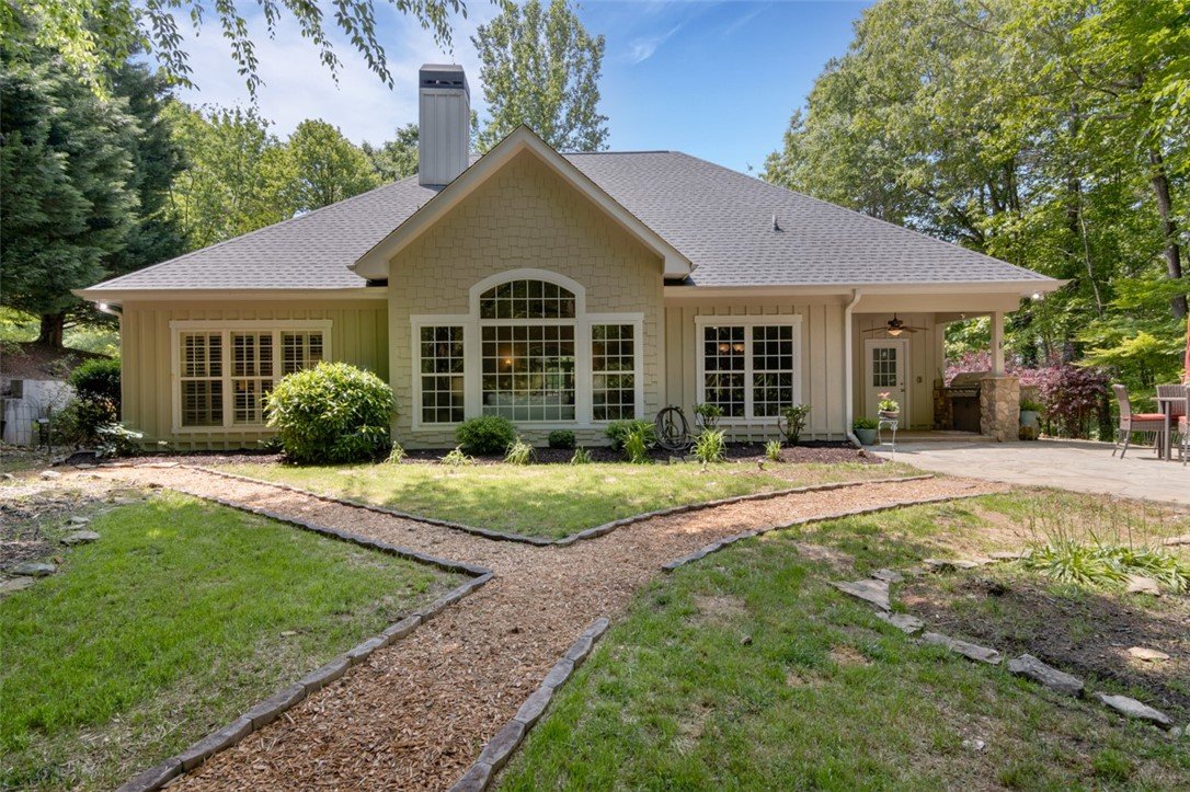 608 Lighthouse Court