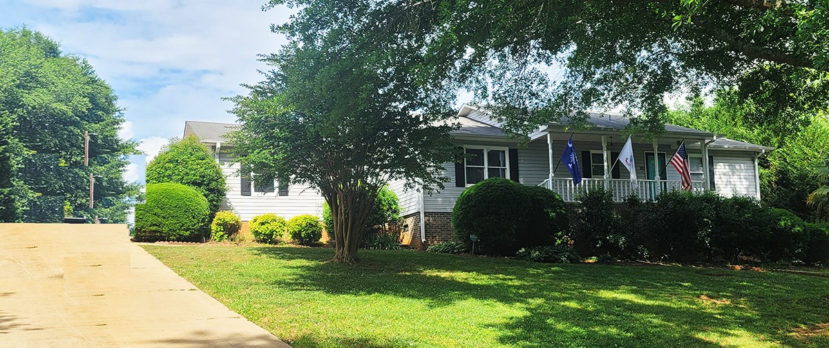 402 Sussex Way