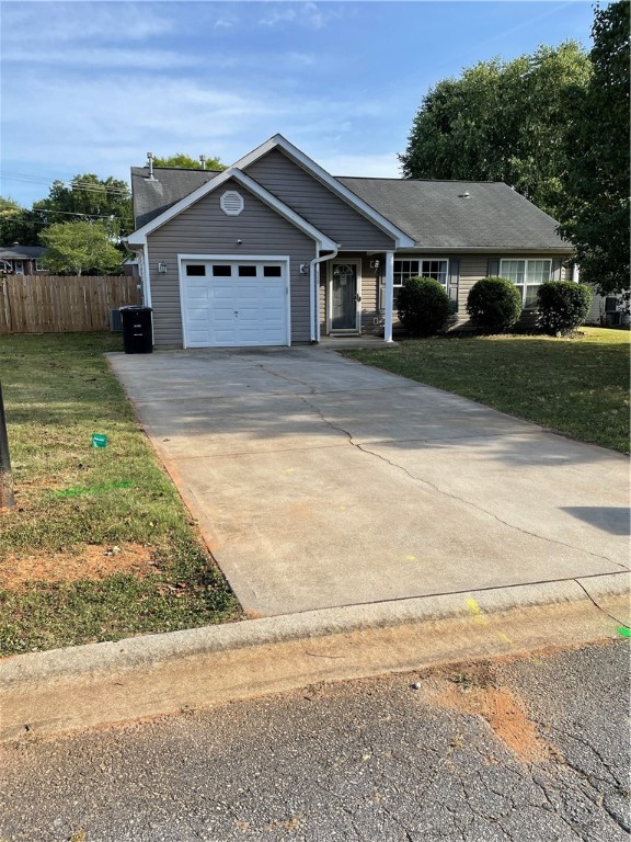 640 Hunters Lane