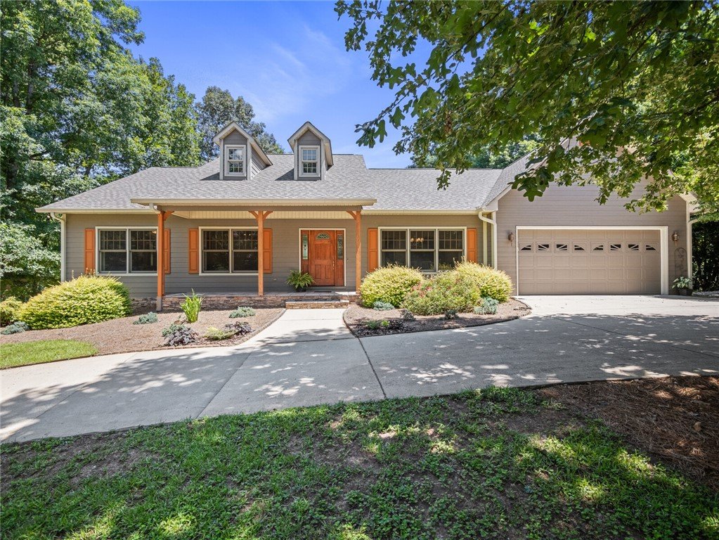 326 N Summit Drive