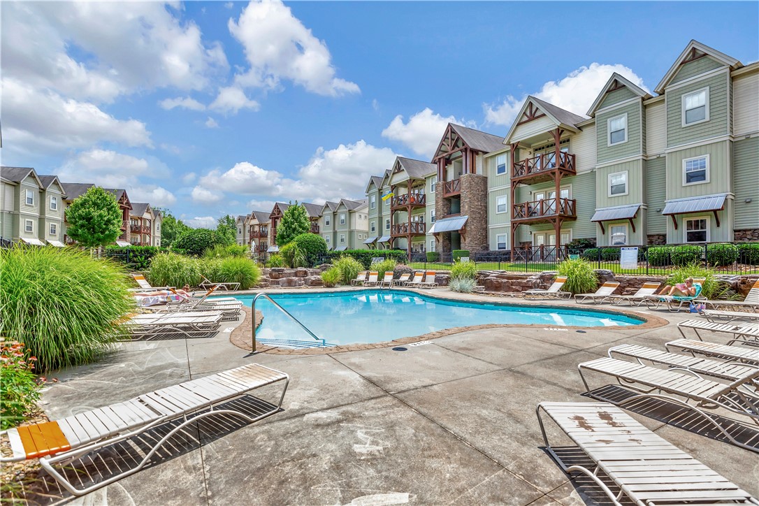 203 Kelly Road 822