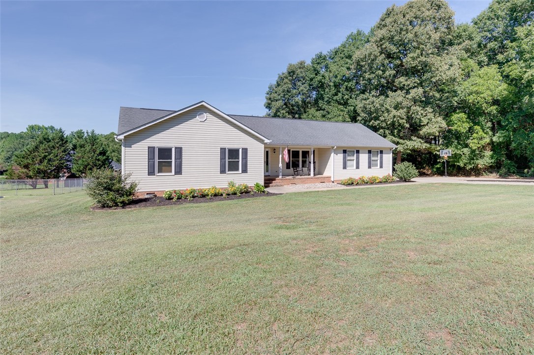 634 Mountain View Road