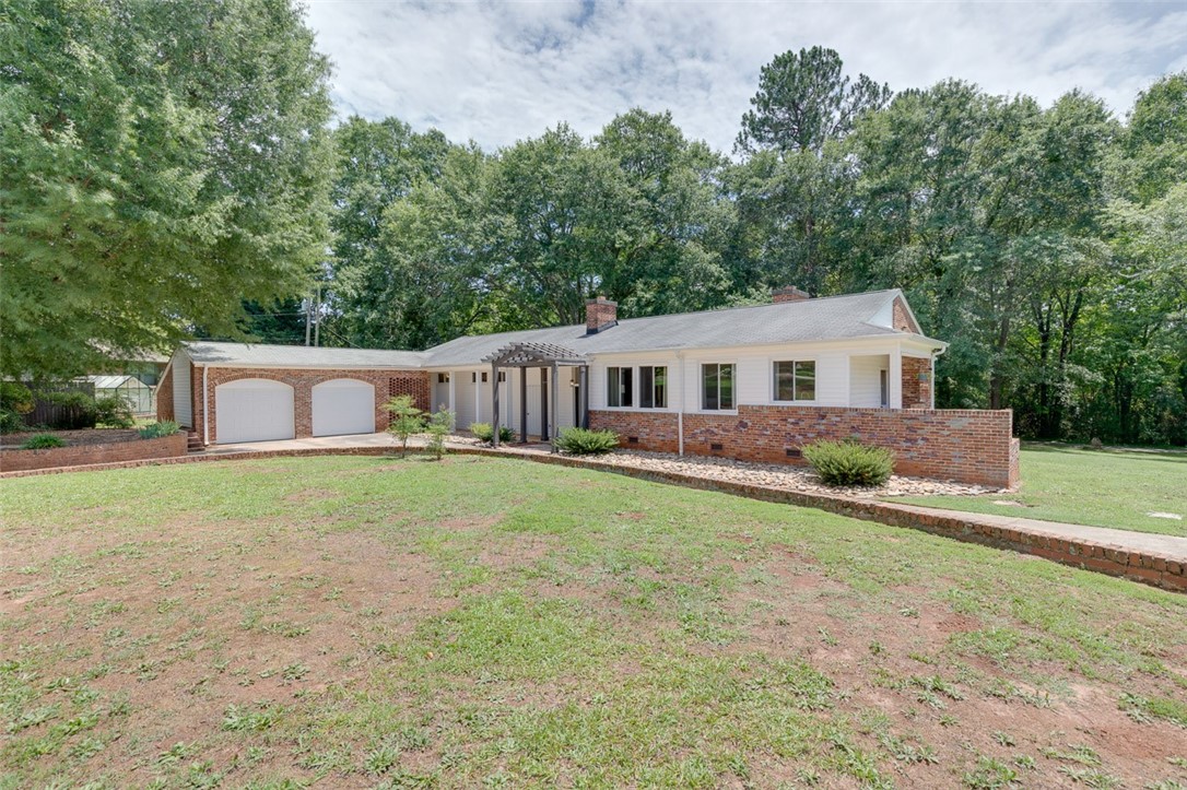221 Bedford Forest Avenue