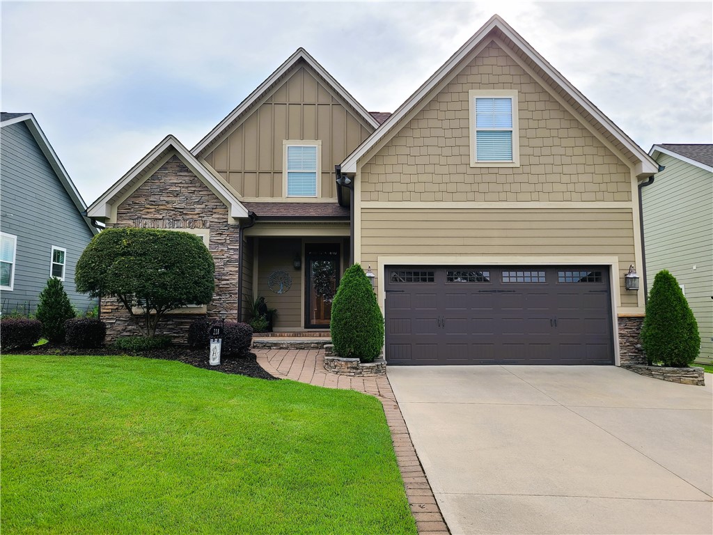 218 Chickadee Trail