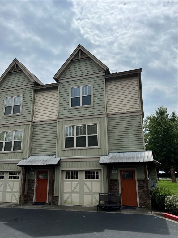 203 Kelly Road 901
