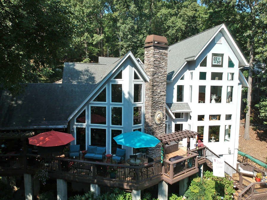 221 Riverlake Road