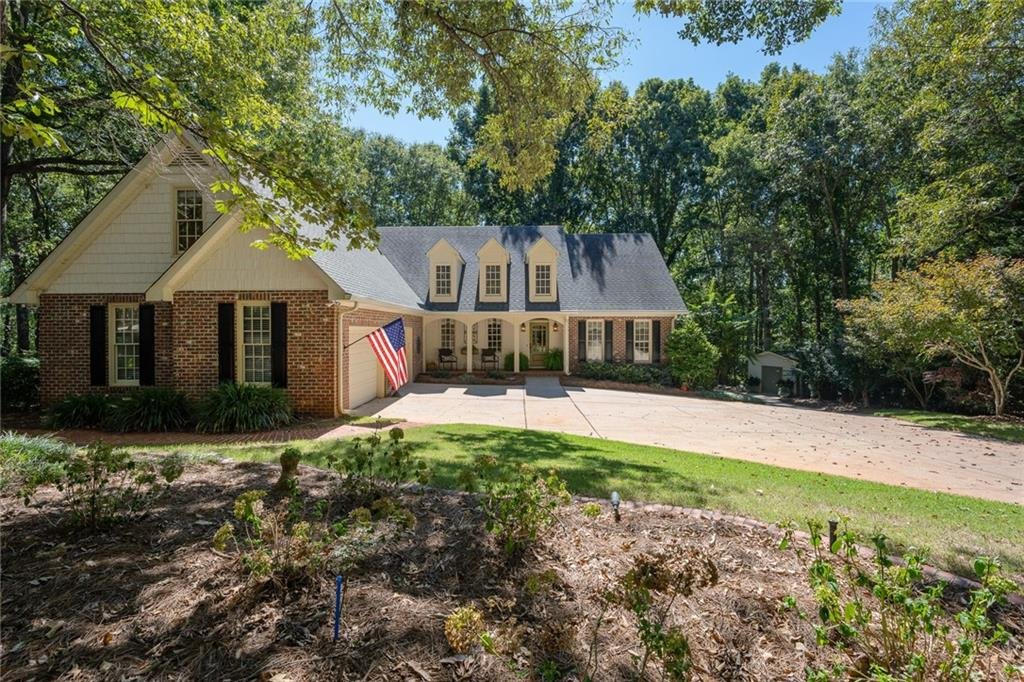 120 Paradise Circle