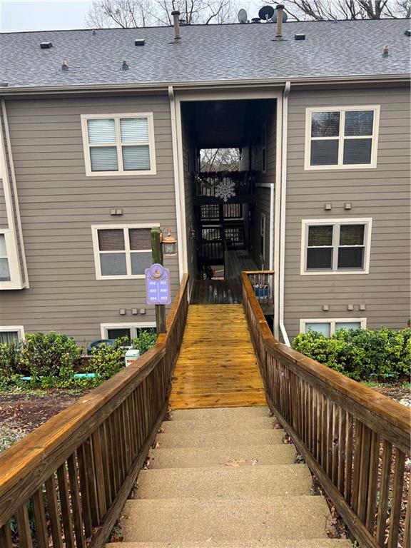 114 Captains Way