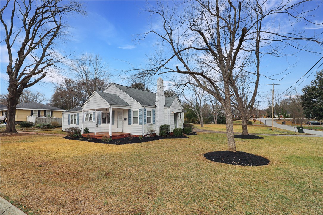 106 South D Street