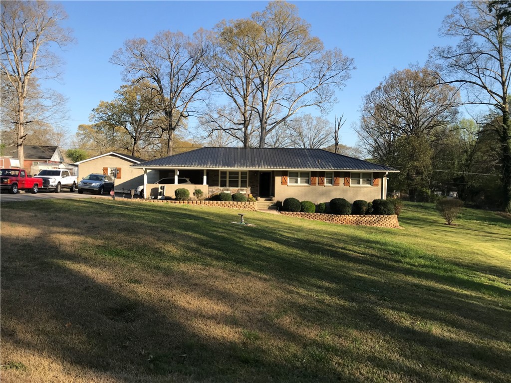 1416 Forest Lane