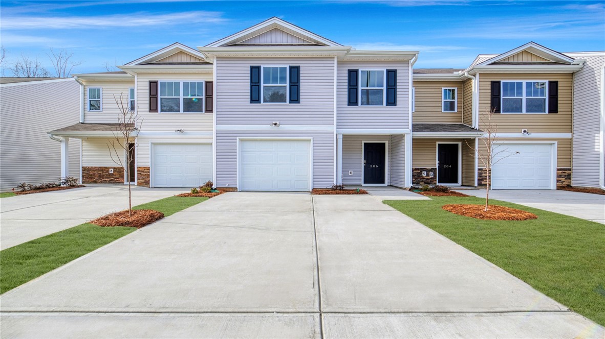 206 Oakmont Valley Trail
