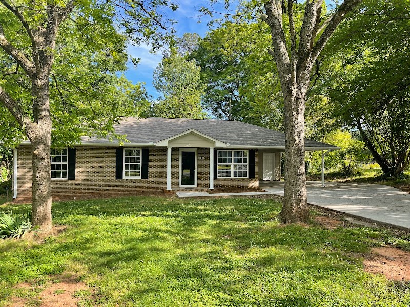704 Winston Drive