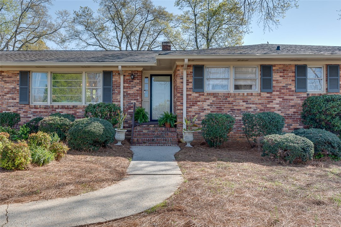 2810 Echo Trail