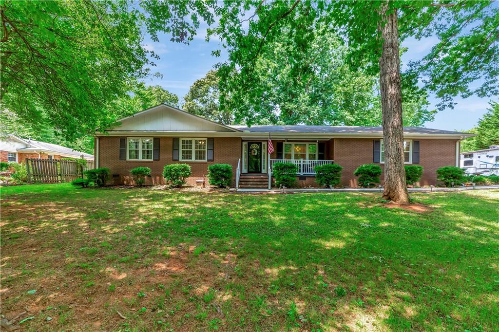 208 Huntington Drive