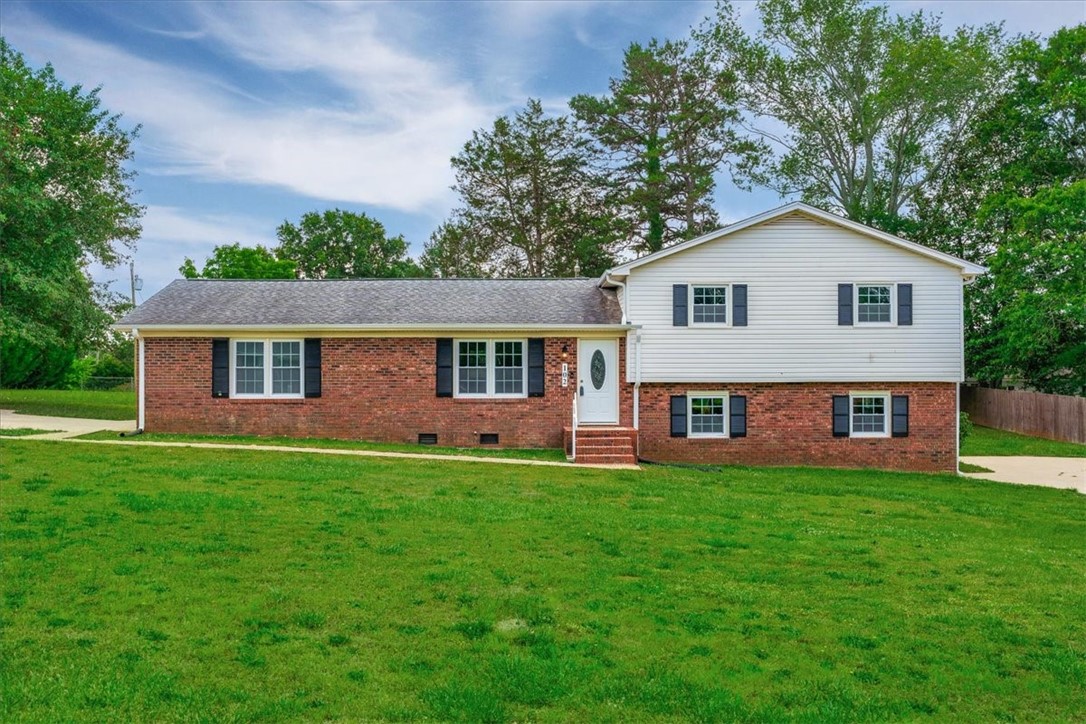 102 Forest Park Drive