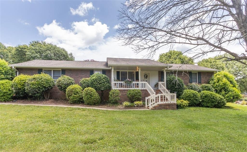 205 Oxmoor Drive
