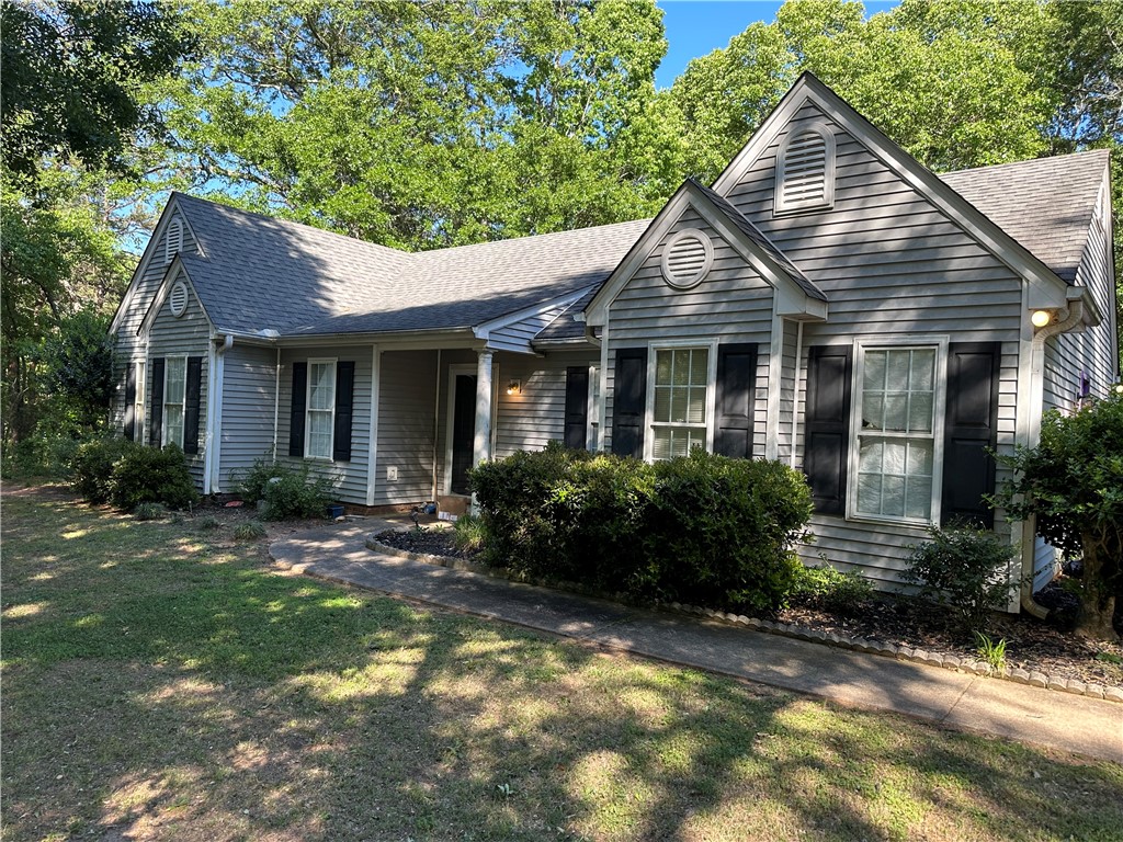 903 Pine Top Circle