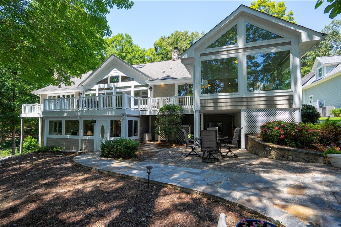 14 Eastern Point